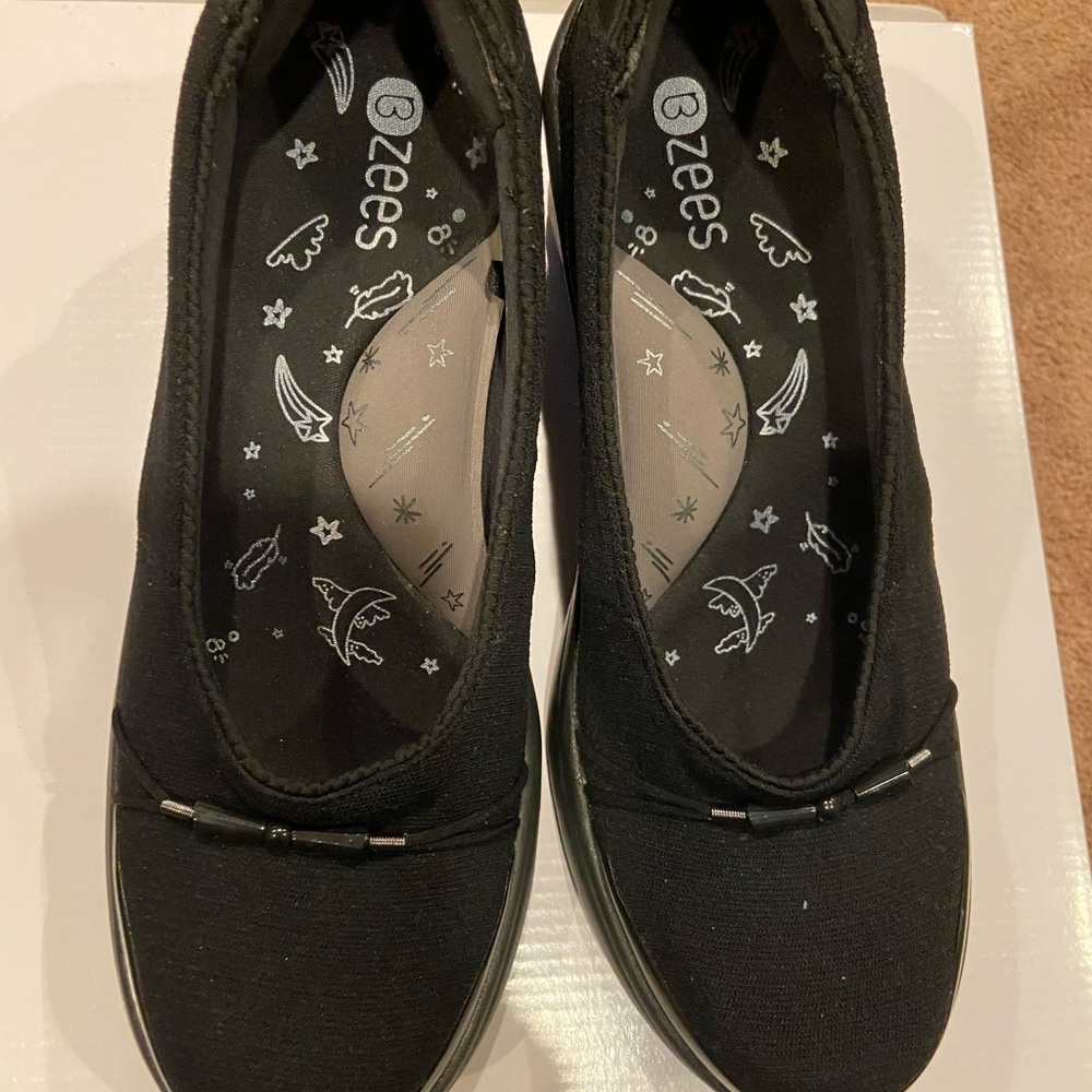 Bzees comfort shoe. Brand new. Never worn.